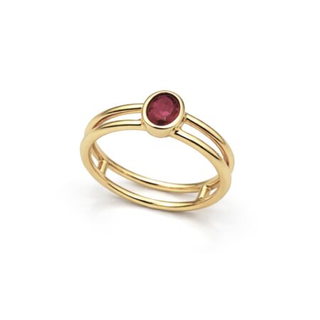 Ruby Oval Ring - 18 Carat Gold