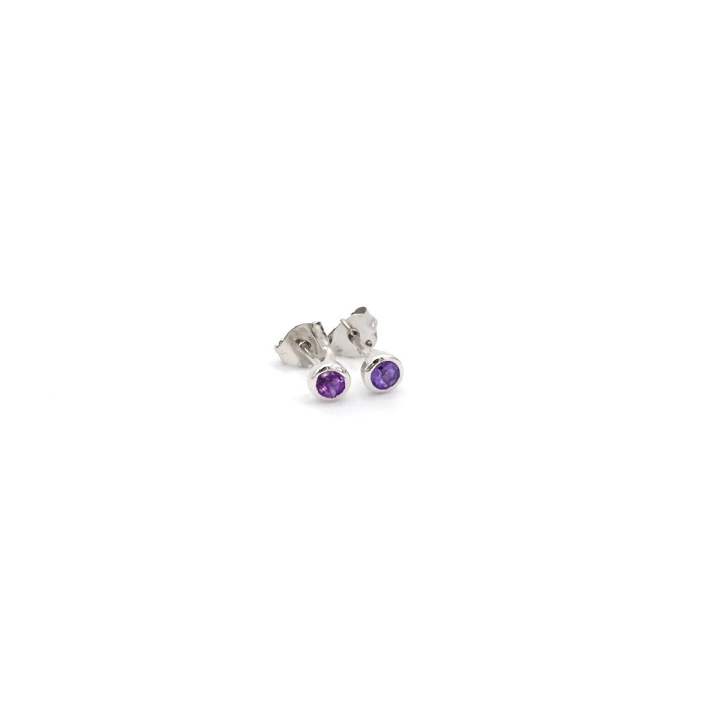 Amethyst 9ct White Gold Stud Earrings - Image 2
