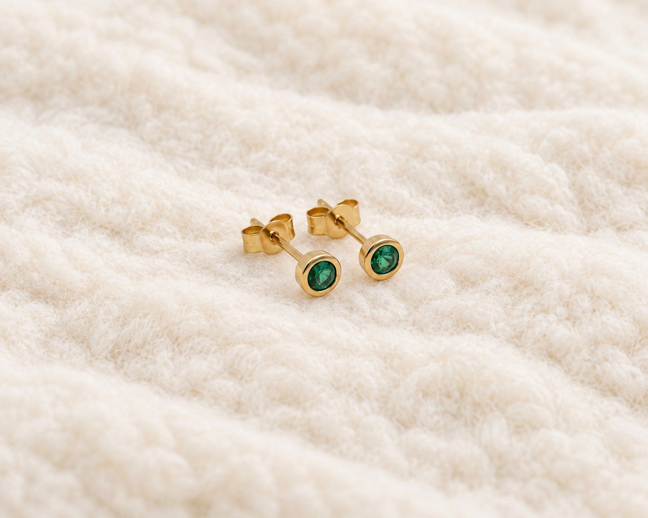 Emerald Stud Earrings - 9ct Yellow Gold - Image 2