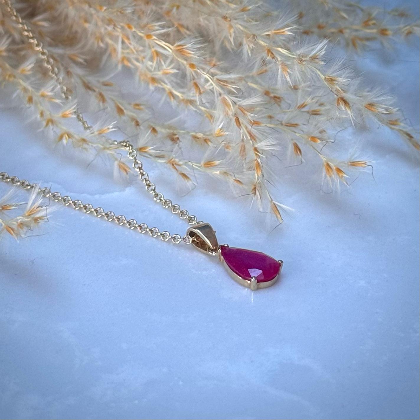 Ruby Teardrop Pendant and Chain - 18 Carat Gold - Image 2