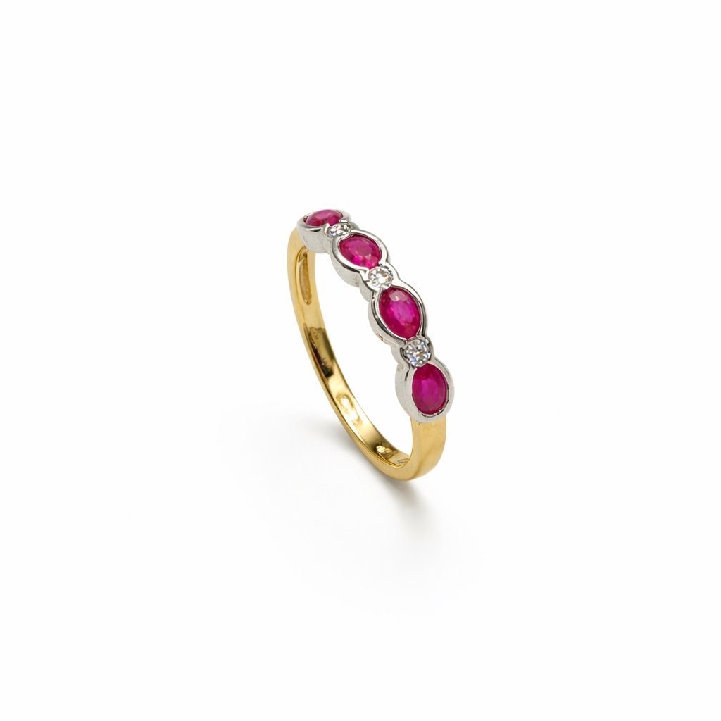 Ruby & Diamond Ring - 18 Carat
