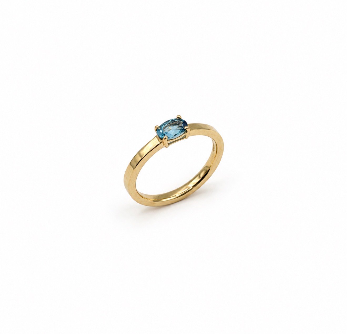 Aquamarine Ring - 9ct Gold - Image 2