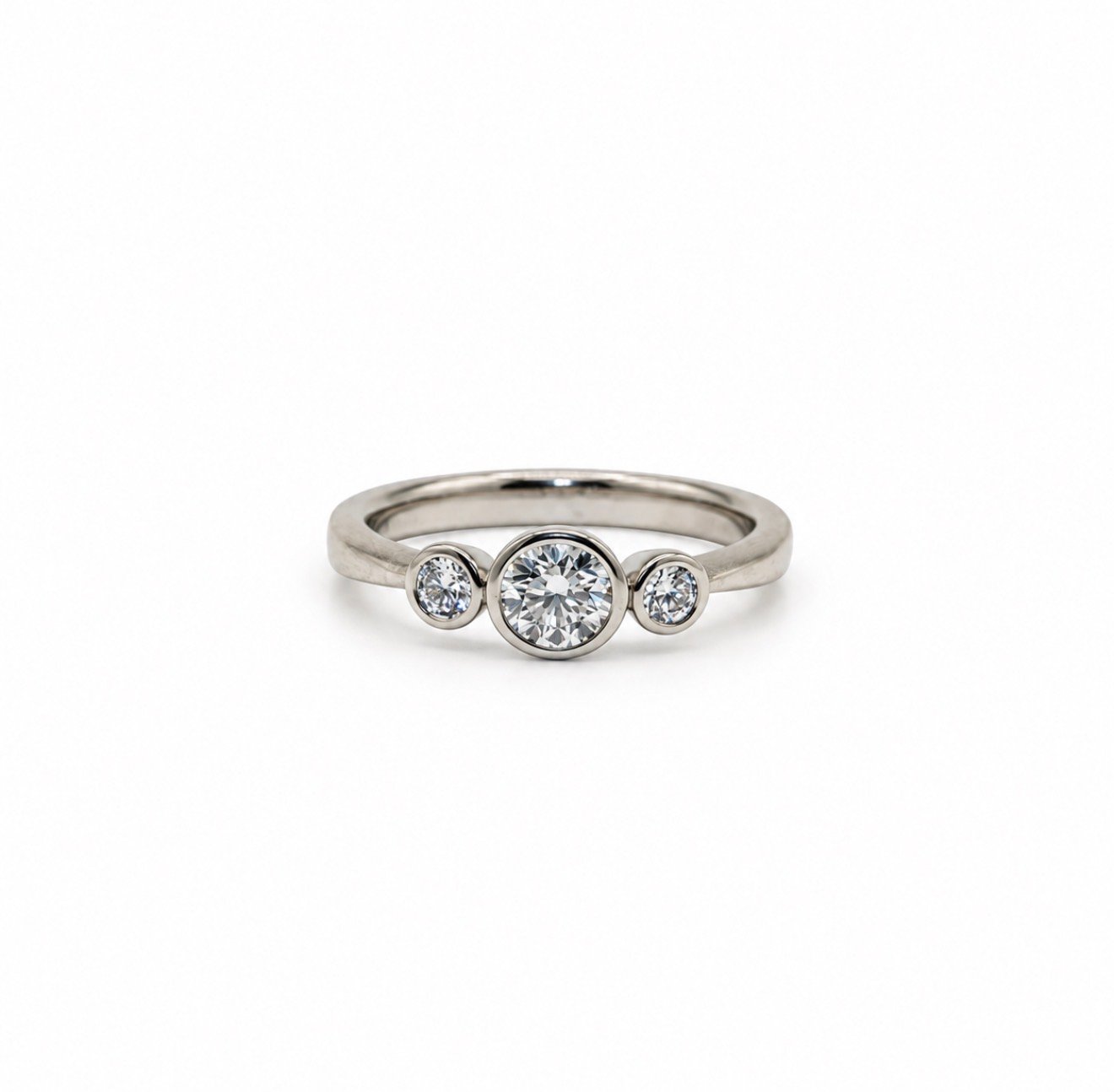 Diamond Triology Ring - Platinum - Image 4